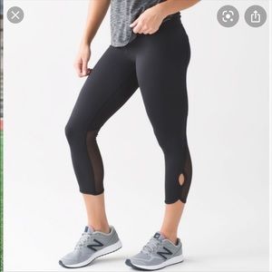 Lulu lemon mesh capris
